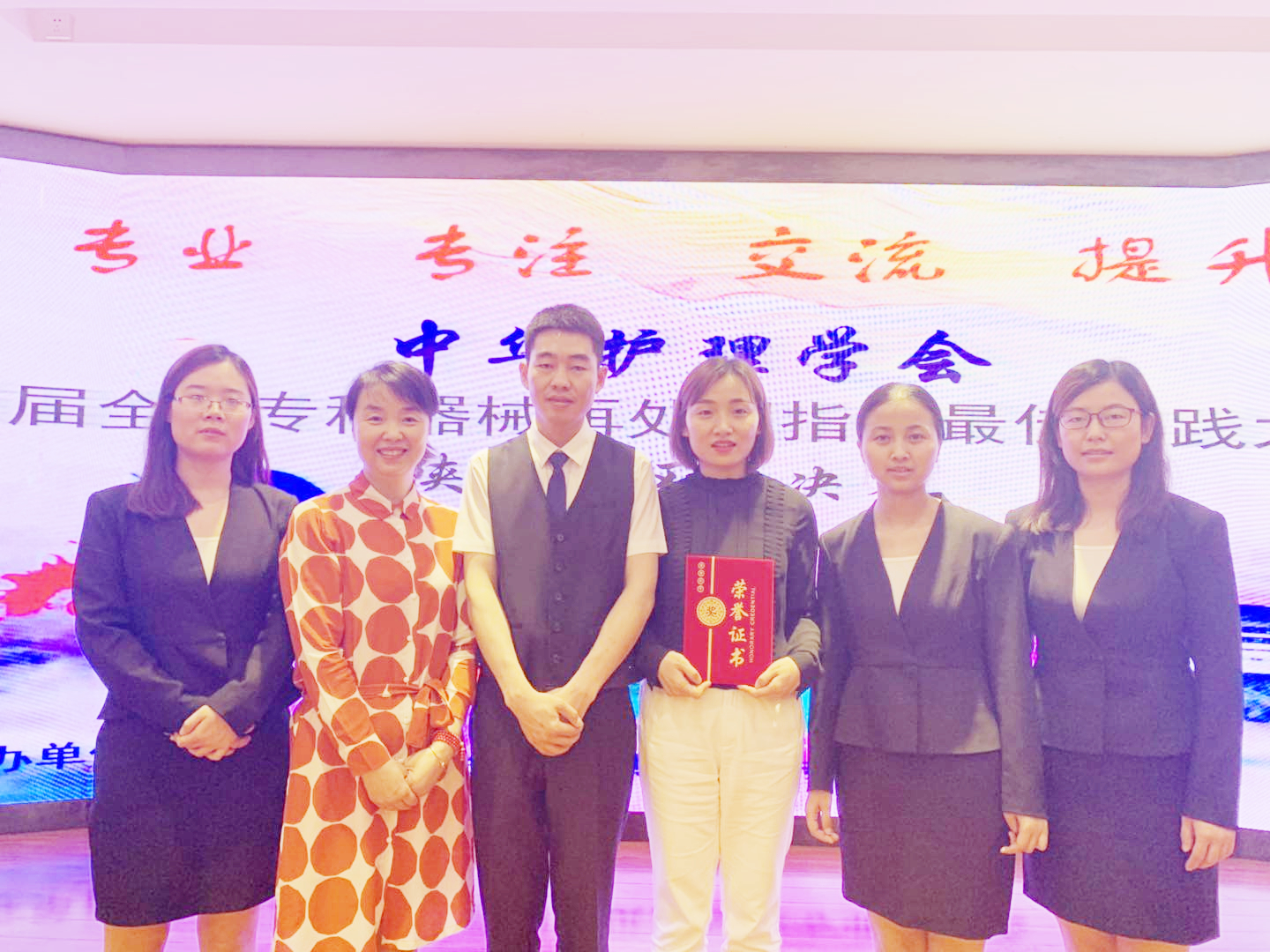 微信图片_20190427145213.jpg