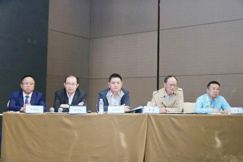 梁主任主持.jpg