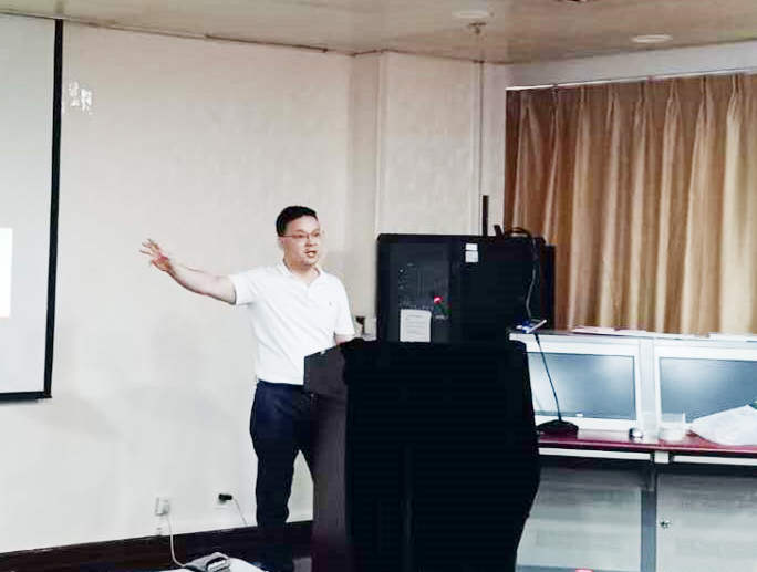 新疆医科大学张晓岗教授_副本.jpg