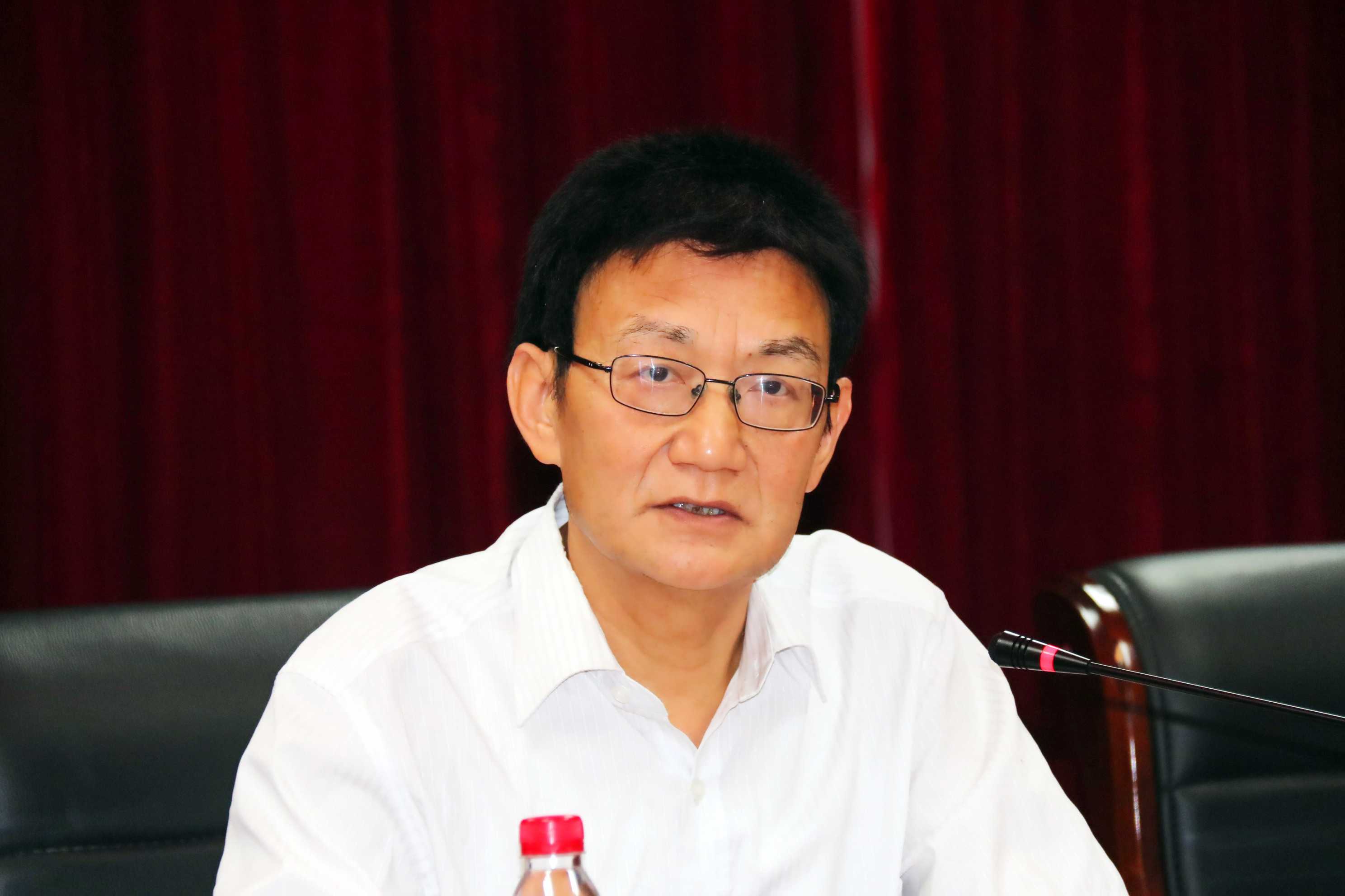 三原县医院院长谢强.JPG
