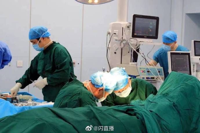 闪直播3.jpg