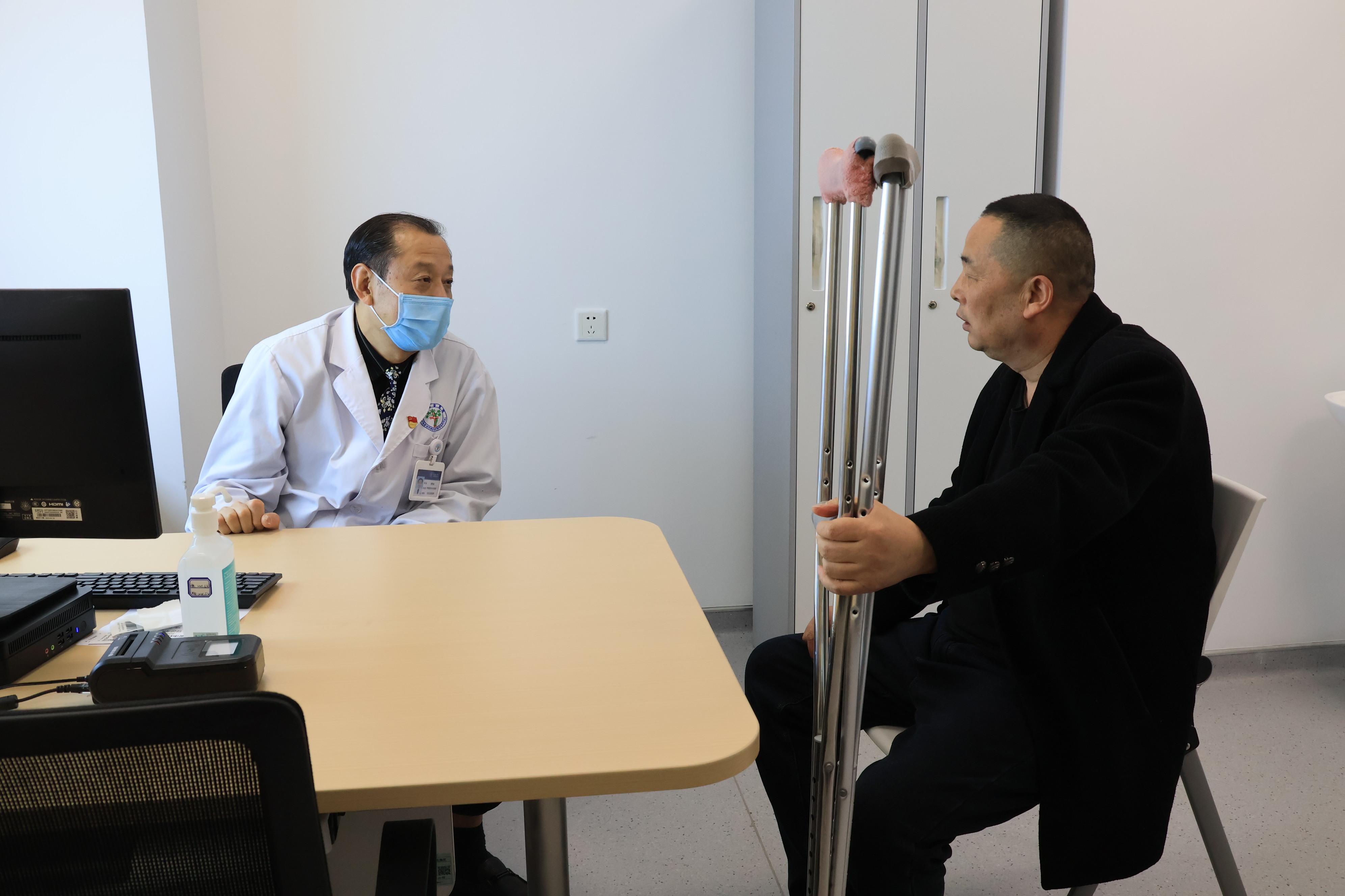 西安市红会医院开设多个专病门诊 精准诊疗为患者“对症下药”_fororder_wps_doc_1