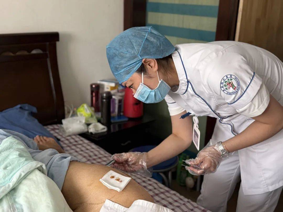 点击图片进入下一页