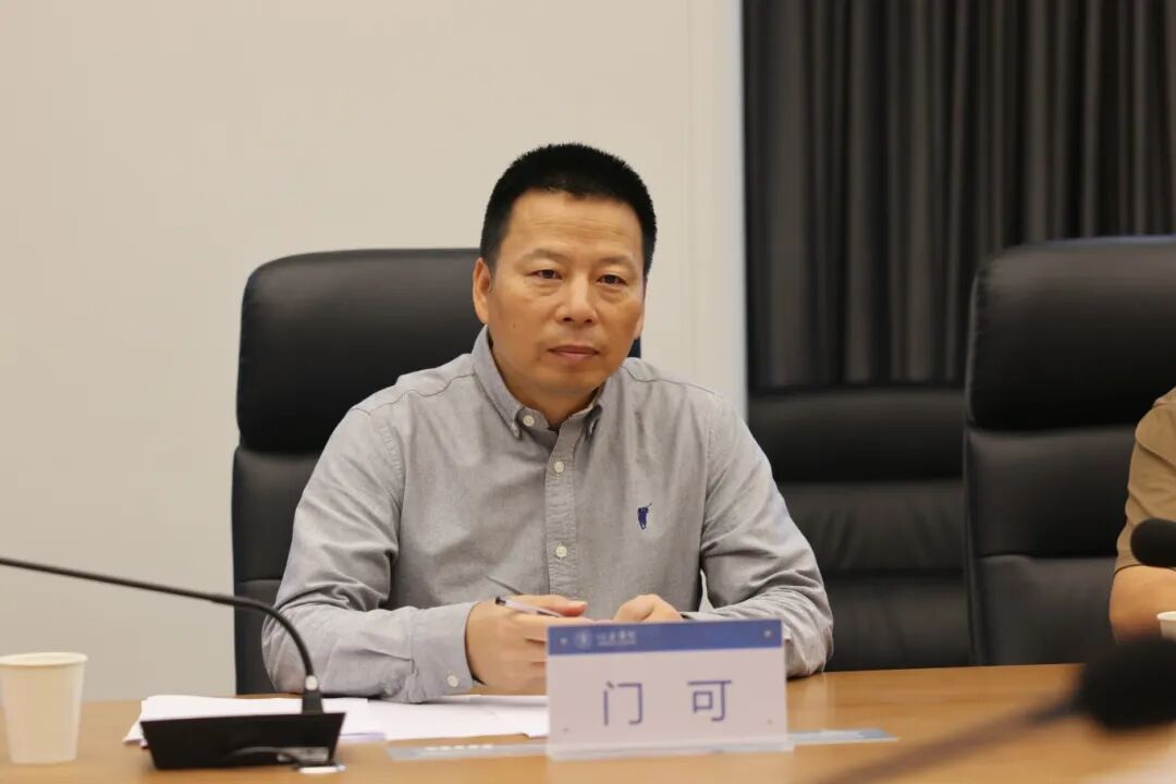 点击图片进入下一页