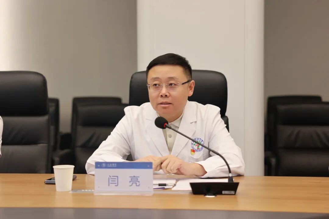 点击图片进入下一页